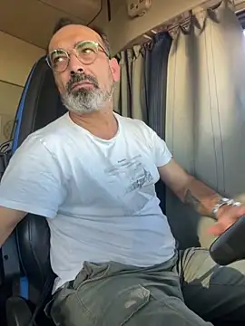 Snapshot of dzhakar chatting on November 7, 2025, 11:59 am dzhakar online show from November 7, 2025, 11:59 am