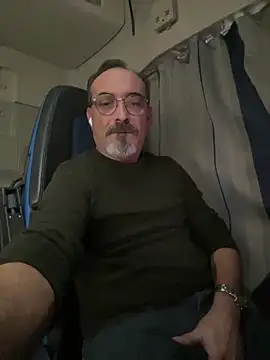 Snapshot of dzhakar chatting on November 14, 2025, 11:58 am dzhakar online show from November 14, 2025, 11:58 am