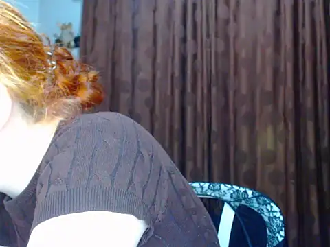 Snapshot of Redhead_incandy chatting on June 12, 2026, 12:30 am Redhead incandy online show from June 12, 2026, 12:30 am