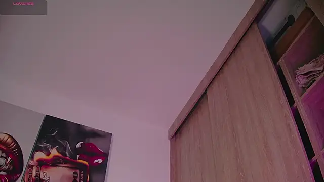 aidaadams online show from September 27, 2025, 11:16 am