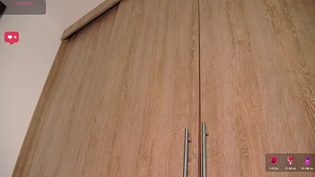 aidaadams online show from February 18, 2026, 11:17 am