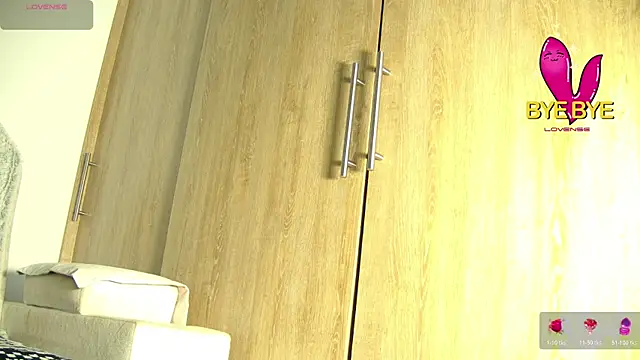 aidaadams online show from November 15, 2025, 12:20 pm