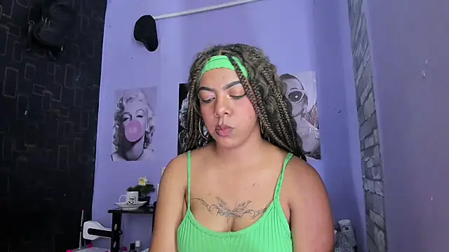 Alika01 online show from March 17, 2025, 4:22 pm