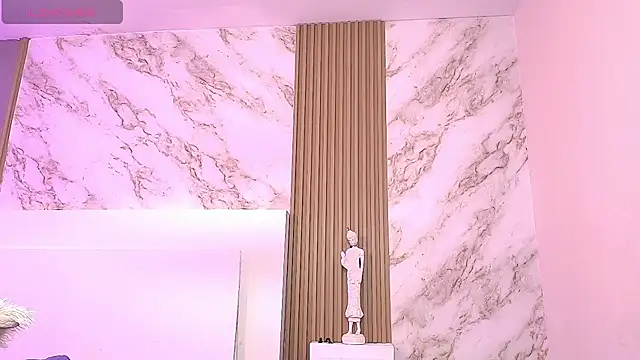 Snapshot of NicholScully chatting on October 9, 2025, 9:48 pm NicholScully online show from October 9, 2025, 9:48 pm