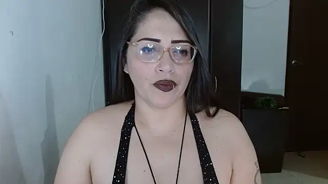 Snapshot of natashasmithe chatting on November 23, 2025, 1:59 am natashasmithe online show from November 23, 2025, 1:59 am