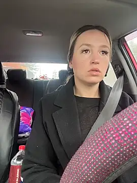 StasyWood online show from April 21, 2026, 1:42 am