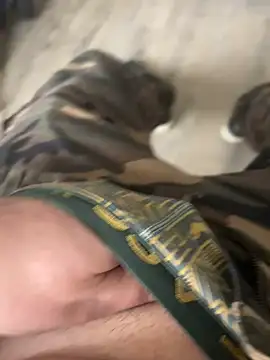 Snapshot of Micversa@xh chatting on February 8, 2025, 1:22 pm Micversaxh online show from February 8, 2025, 1:22 pm