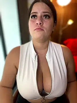 Snapshot of Natalia_Cleark09 chatting on December 16, 2025, 5:50 pm Natalia Cleark09 online show from December 16, 2025, 5:50 pm