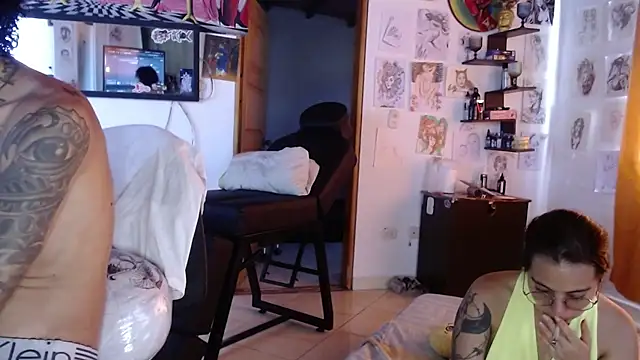 Snapshot of Tiffany_prettygirl chatting on September 25, 2025, 4:02 pm Tiffany prettygirl online show from September 25, 2025, 4:02 pm