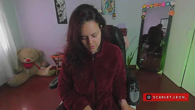 Snapshot of Scarletleon77 chatting on March 4, 2025, 2:53 pm Scarletleon77 online show from March 4, 2025, 2:53 pm