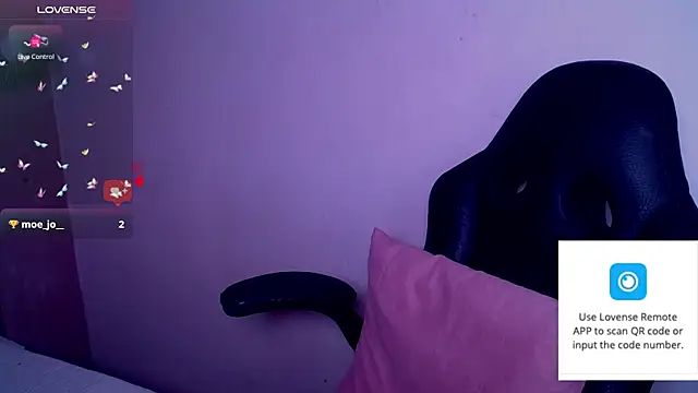 Snapshot of Erika_Stevens chatting on November 18, 2025, 3:59 pm Erika Stevens online show from November 18, 2025, 3:59 pm