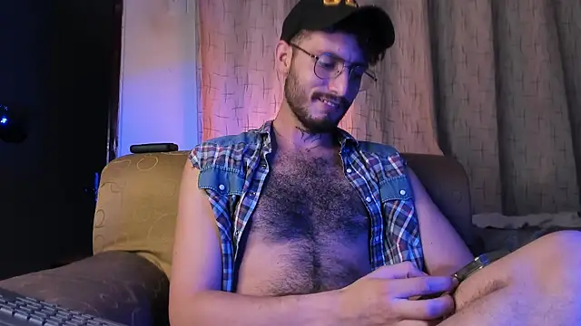 axel giracr online show from February 6, 2025, 2:44 am