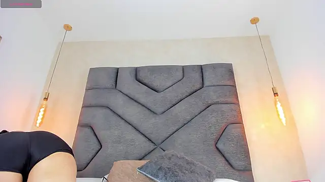 Liinda Saenz online show from March 19, 2026, 11:32 am