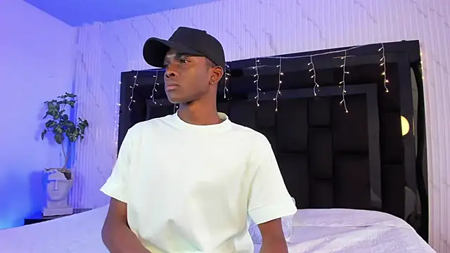 JacksonMuller  online show from February 7, 2026, 1:52 pm