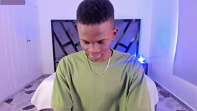 JacksonMuller  online show from April 18, 2026, 1:35 pm