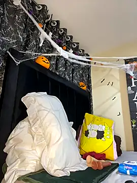 Snapshot of Sexy_barb2 chatting on October 28, 2025, 10:09 pm Sexy barb2 online show from October 28, 2025, 10:09 pm