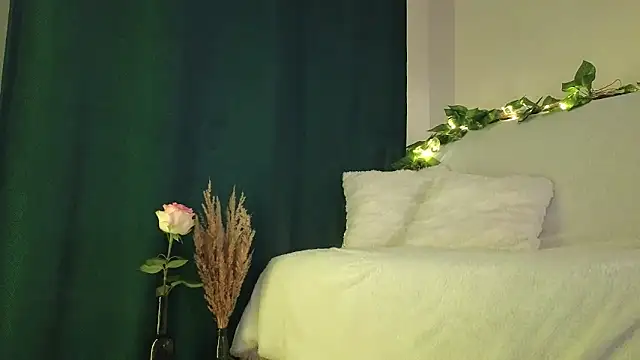 kristina amurova online show from October 30, 2025, 10:06 pm