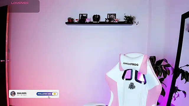 Snapshot of kali_ka_ chatting on November 13, 2025, 6:01 pm kali ka online show from November 13, 2025, 6:01 pm