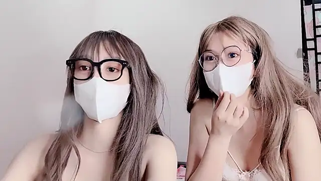 Snapshot of Mono-Stewardesss chatting on December 6, 2024, 9:15 am Mono-Stewardesss online show from December 6, 2024, 9:15 am