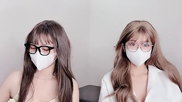 Snapshot of Mono-Stewardesss chatting on December 4, 2024, 1:58 pm Mono-Stewardesss online show from December 4, 2024, 1:58 pm