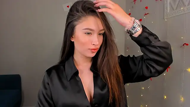 Anna Way online show from April 14, 2026, 6:29 am