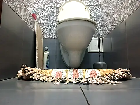 Snapshot of zsd_off chatting on October 12, 2025, 10:33 pm zsd off online show from October 12, 2025, 10:33 pm