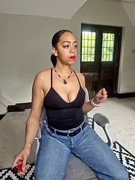 QueenTricks1 online show from April 16, 2026, 8:59 am