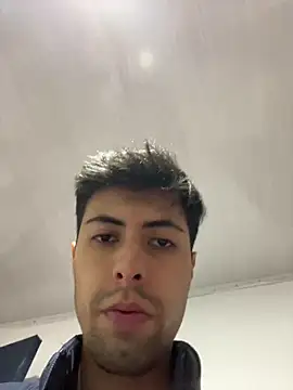 juanes 1209 online show from December 1, 2024, 6:24 pm