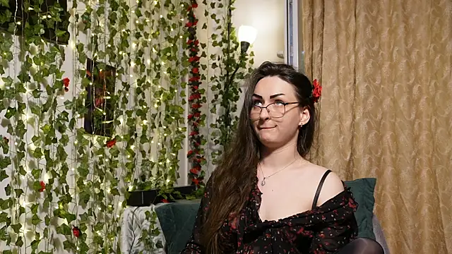 Snapshot of NaughtYHomemadE chatting on June 12, 2026, 1:09 pm NaughtYHomemadE online show from June 12, 2026, 1:09 pm