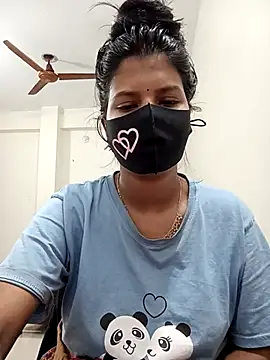 Snapshot of Anusri- chatting on December 18, 2025, 6:01 pm Anusri- online show from December 18, 2025, 6:01 pm