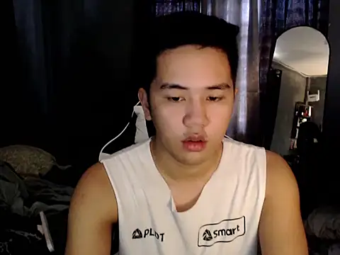 xgregor07 online show from November 25, 2025, 3:07 am