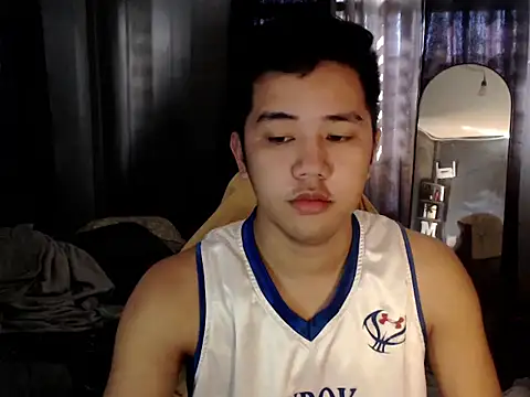 xgregor07 online show from December 2, 2025, 11:06 pm