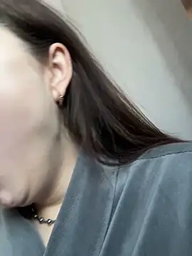 ellie ssexy online show from November 18, 2025, 5:22 am