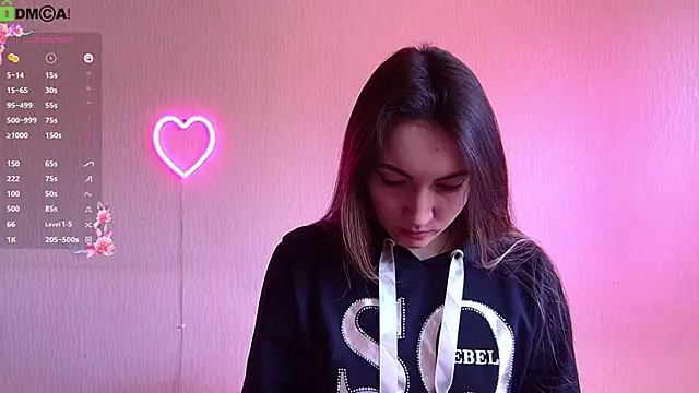 cute  angell online show from April 14, 2026, 12:43 pm