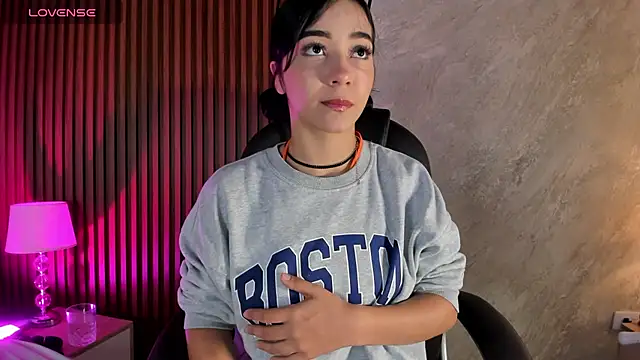 Snapshot of lilith__rosse chatting on October 3, 2025, 12:17 pm lilith rosse online show from October 3, 2025, 12:17 pm