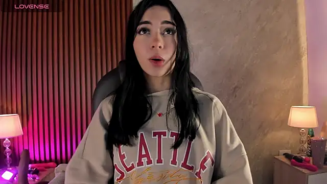 Snapshot of lilith__rosse chatting on October 7, 2025, 12:39 pm lilith rosse online show from October 7, 2025, 12:39 pm