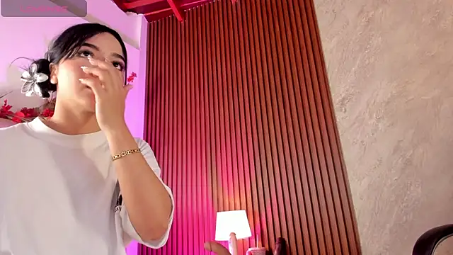 Snapshot of lilith__rosse chatting on October 10, 2025, 12:39 pm lilith rosse online show from October 10, 2025, 12:39 pm