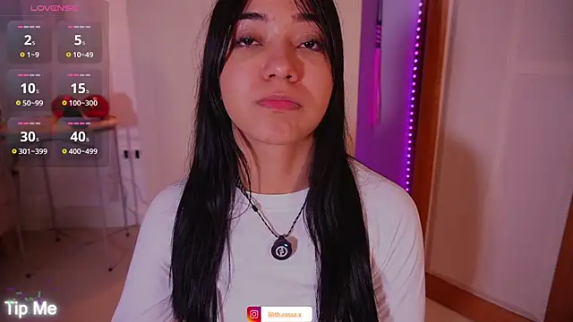 Snapshot of lilith__rosse chatting on November 7, 2025, 12:04 am lilith rosse online show from November 7, 2025, 12:04 am