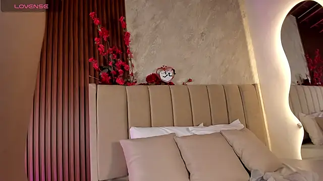 Snapshot of lilith__rosse chatting on September 9, 2025, 12:36 pm lilith rosse online show from September 9, 2025, 12:36 pm