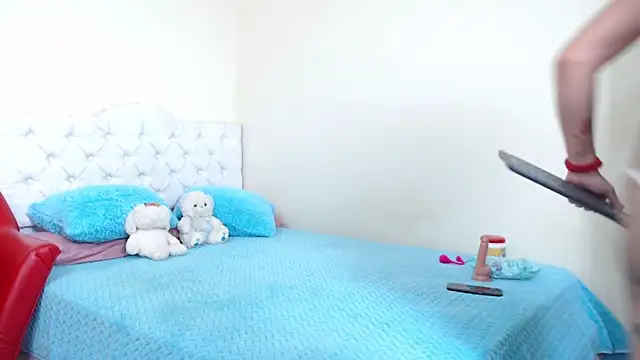 luna hoott online show from March 18, 2025, 1:55 pm