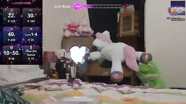 Snapshot of Toybox13_Pika chatting on September 15, 2025, 5:02 pm Toybox13 Pika online show from September 15, 2025, 5:02 pm