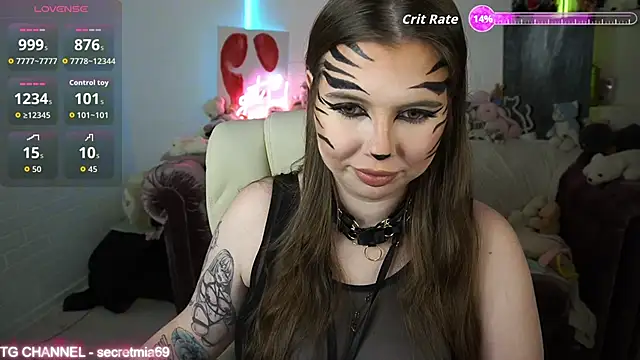 Snapshot of SecretDesireMe chatting on October 27, 2025, 9:38 pm SecretDesireMe online show from October 27, 2025, 9:38 pm