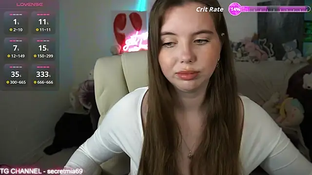 Snapshot of SecretDesireMe chatting on October 17, 2025, 10:44 pm SecretDesireMe online show from October 17, 2025, 10:44 pm