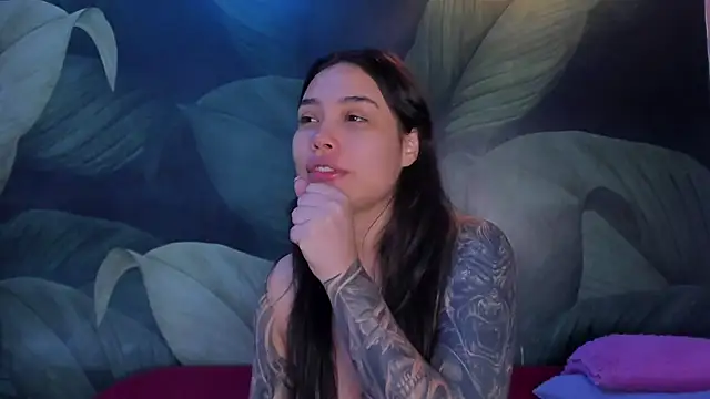 Snapshot of sweett_dirty chatting on October 28, 2025, 12:26 pm sweett dirty online show from October 28, 2025, 12:26 pm