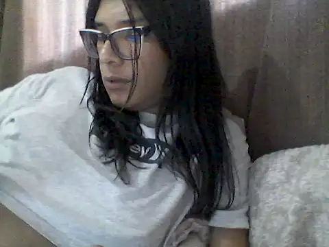 Snapshot of mariy_ chatting on June 26, 2026, 7:42 pm mariy online show from June 26, 2026, 7:42 pm