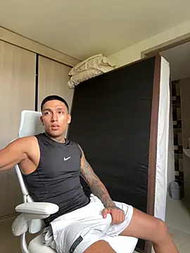 Snapshot of sendfer chatting on October 27, 2025, 8:21 pm sendfer online show from October 27, 2025, 8:21 pm