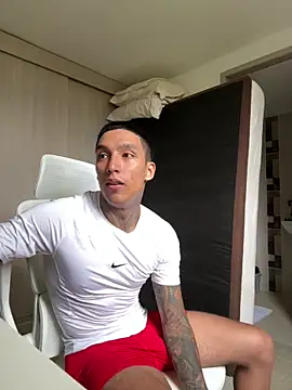 Snapshot of sendfer chatting on November 27, 2025, 9:26 pm sendfer online show from November 27, 2025, 9:26 pm