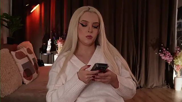 Snapshot of VictoriaMorrone chatting on November 15, 2025, 10:58 pm VictoriaMorrone online show from November 15, 2025, 10:58 pm