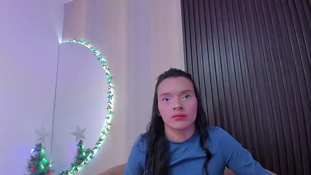 Snapshot of _shantal_smith chatting on December 2, 2025, 2:30 pm shantal smith online show from December 2, 2025, 2:30 pm