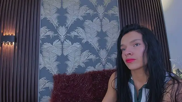 Snapshot of _shantal_smith chatting on November 11, 2025, 4:24 pm shantal smith online show from November 11, 2025, 4:24 pm